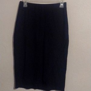 Skirt with split in front